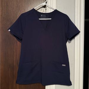 Figs Navy Casma Three-Pocket Scrub Top